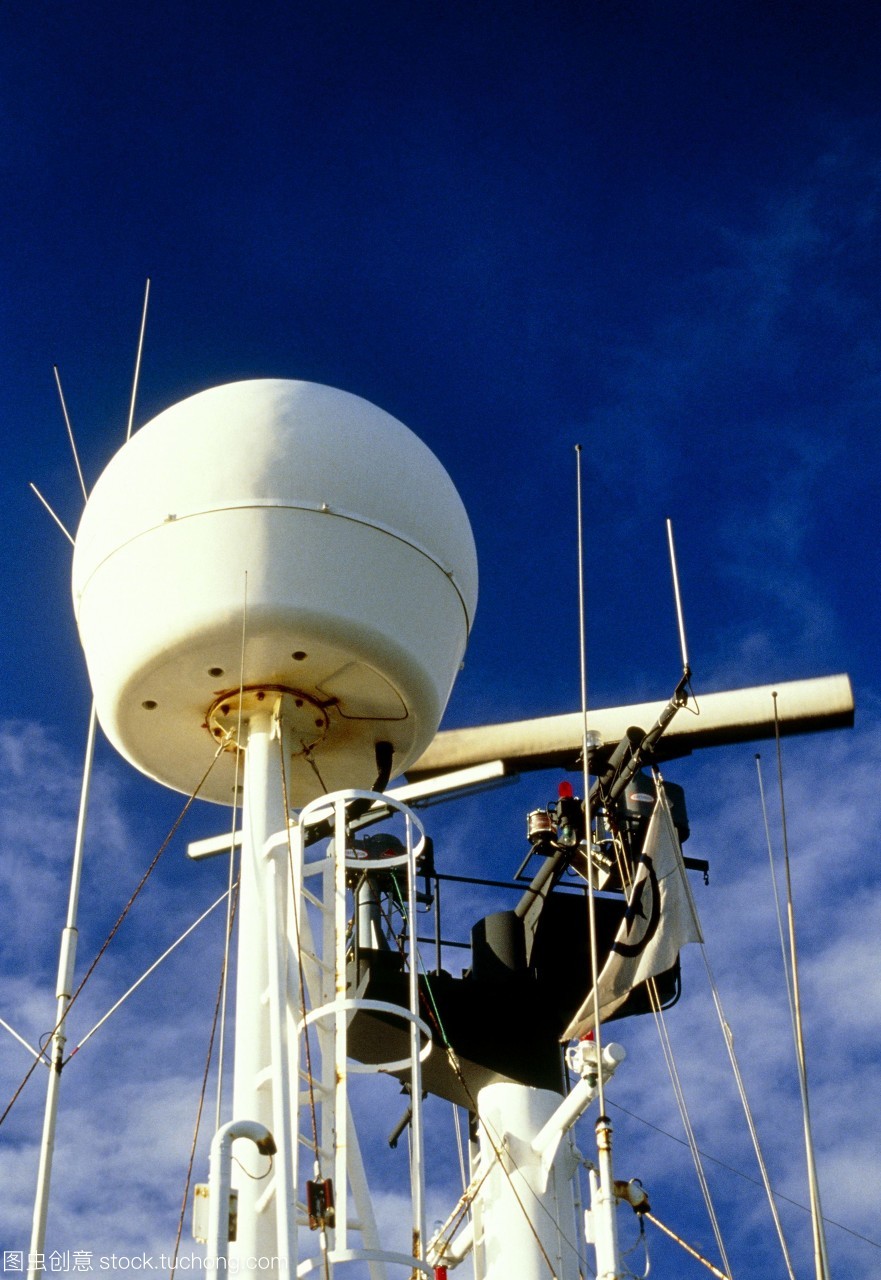 超大型油輪衛星接收機 通訊與導航的關鍵設備
